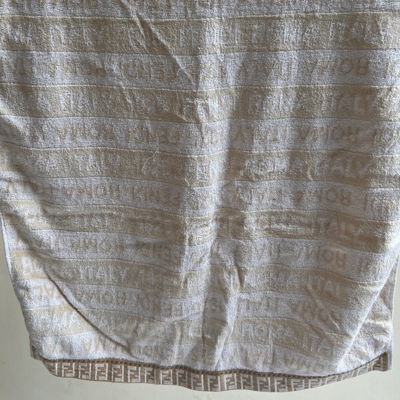 Authentic Fendi Zucca Teleria Bath Towel - Picture 3 of 9
